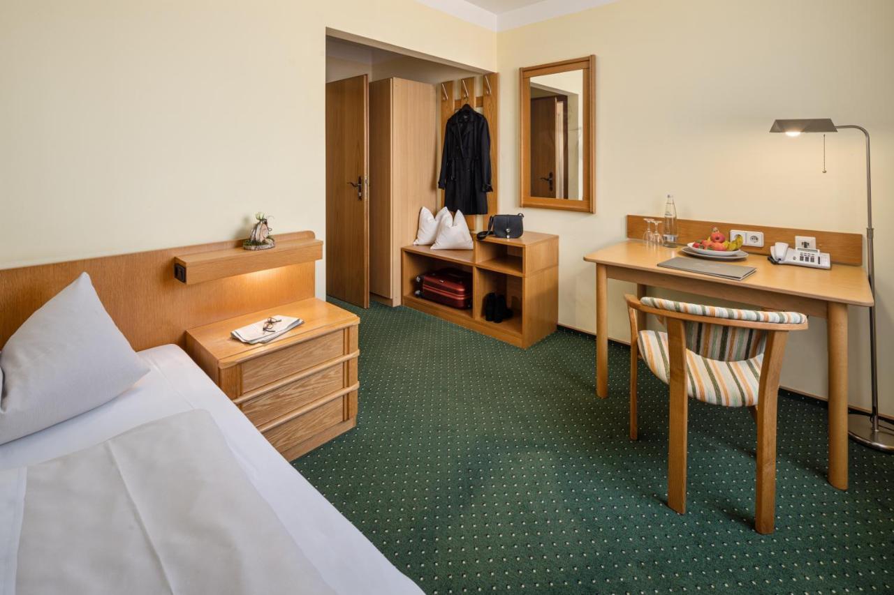 Hotel Zur Post Бад Абах Стая снимка