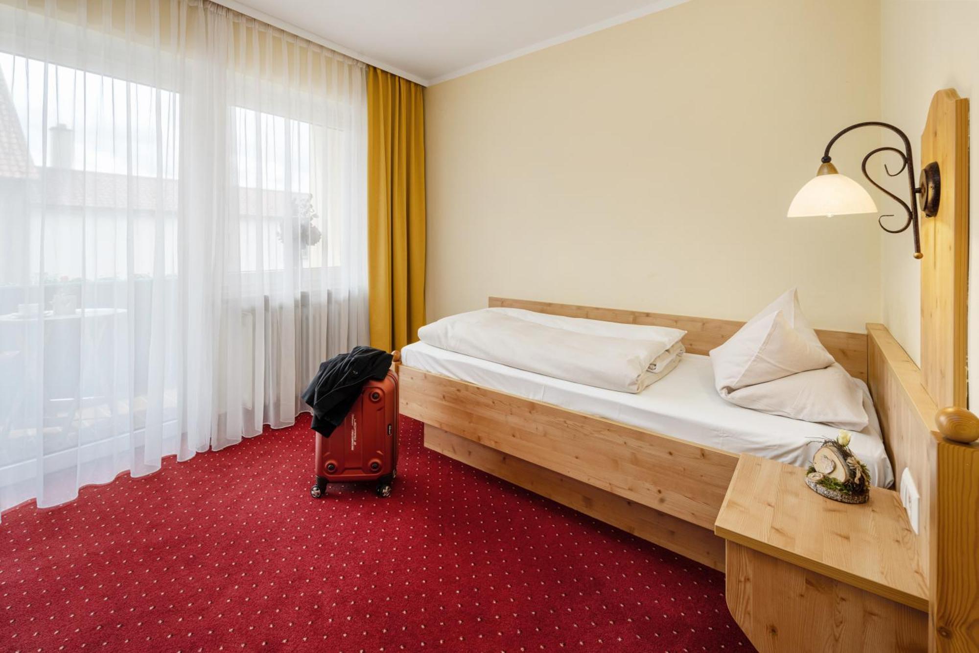 Hotel Zur Post Бад Абах Стая снимка